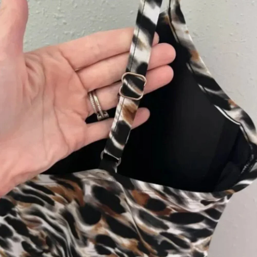 Miraclesuit Once Piece Leopard Print Swimwear Sz US16 - Picture 5 of 12